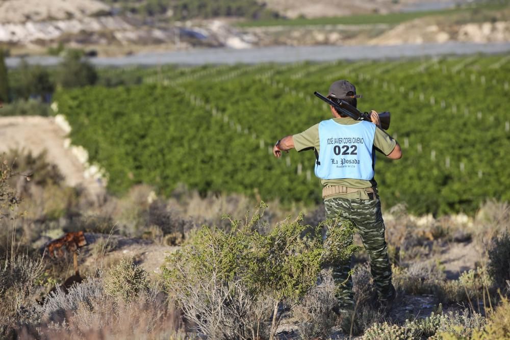 Diez mil cazadores inician la temporada de caza del conejo