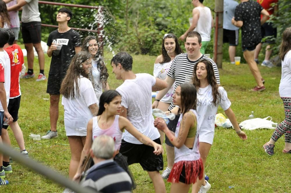 Los participantes en la jira festiva de Sotrondio.