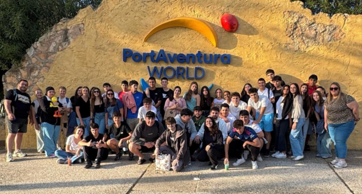 Jóvenes de Potries y Beniarjó en un viaje durante las vacaciones de Semana Santa y Pascua