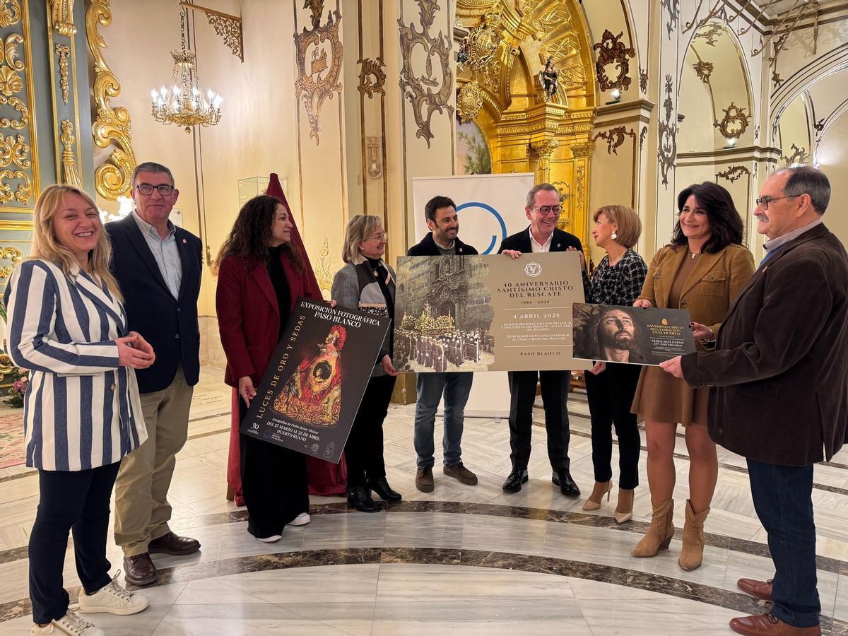 La Capilla del Rosario acogía las presentaciones.