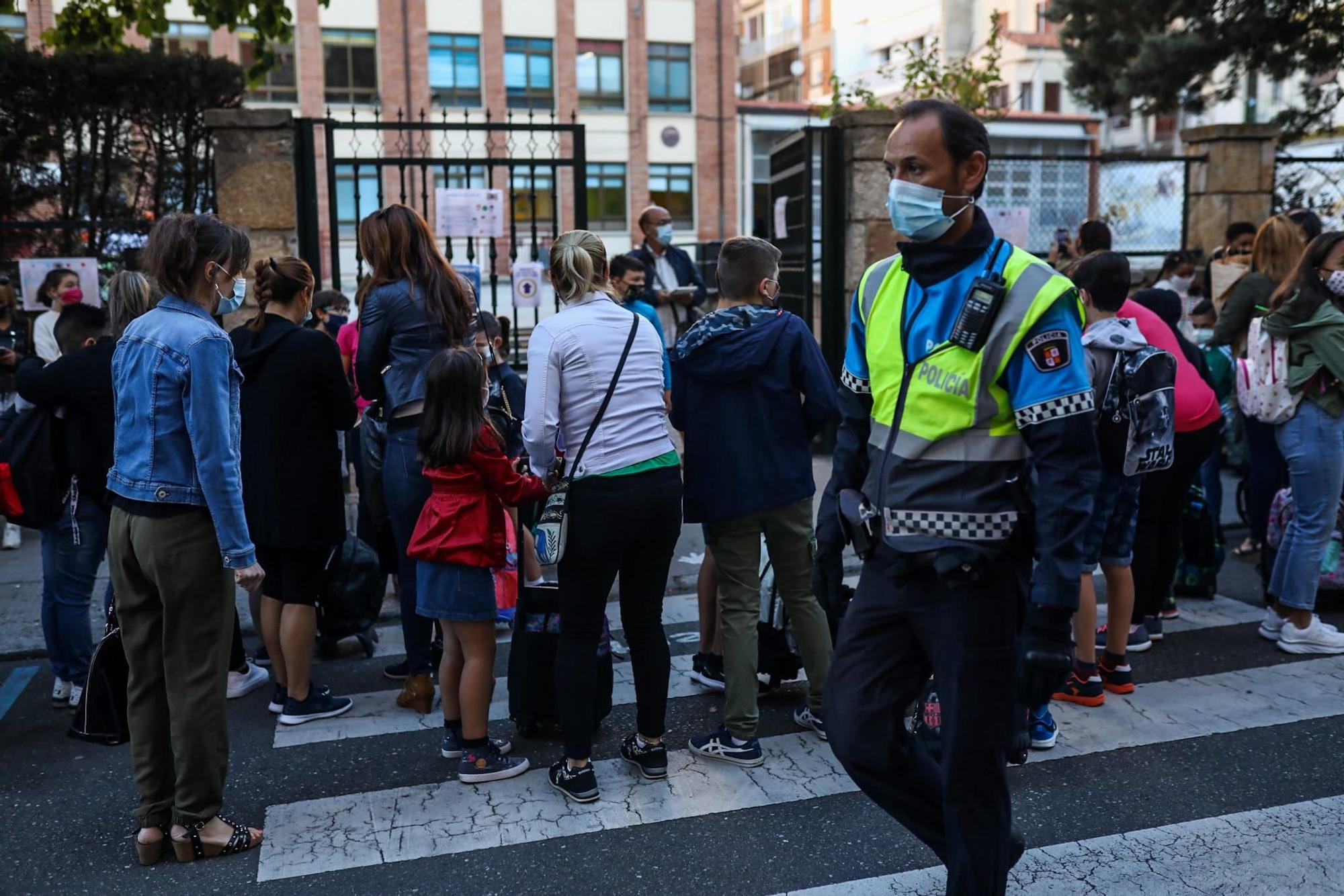 GALERÍA | La vuelta al cole en Zamora en el año del coronavirus, en imágenes