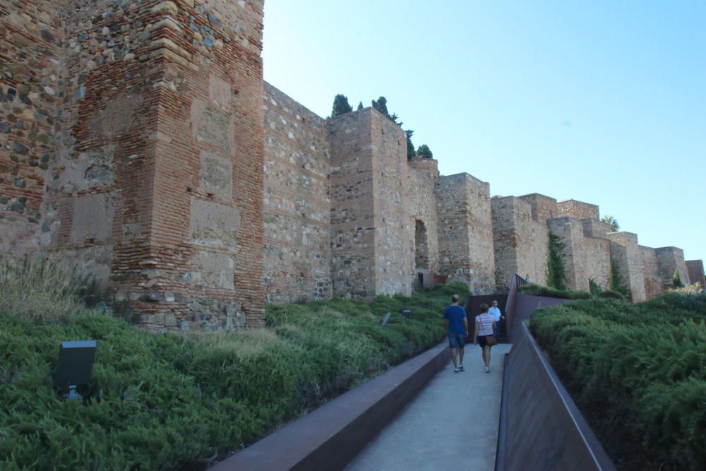 El nuevo mirador de la Alcazaba ya se puede visitar.