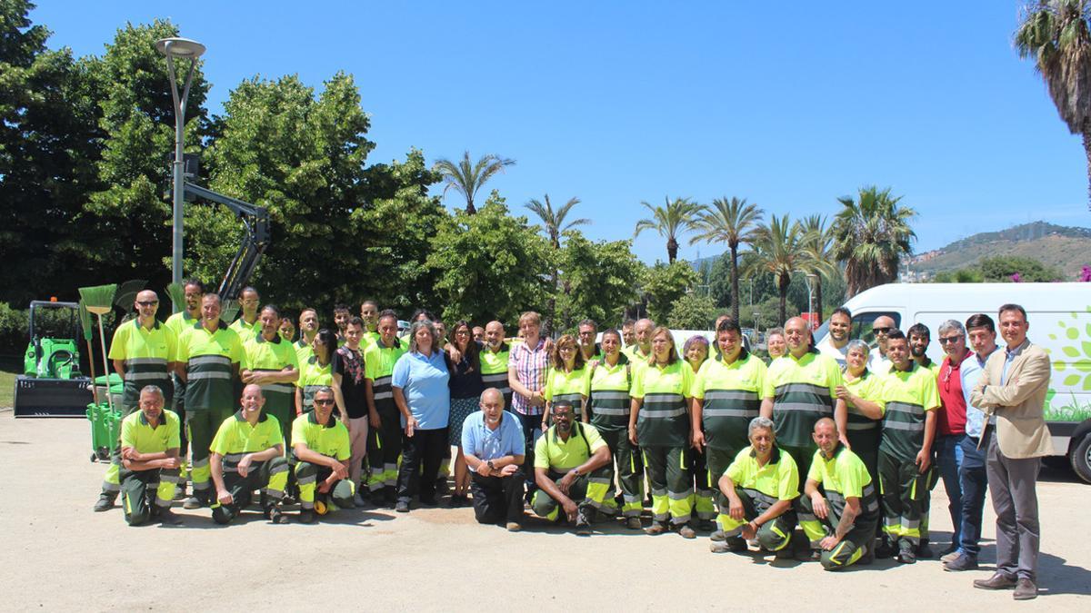 Nuevo equipo de trabajadores de Parques y Jardines de Santa Coloma.