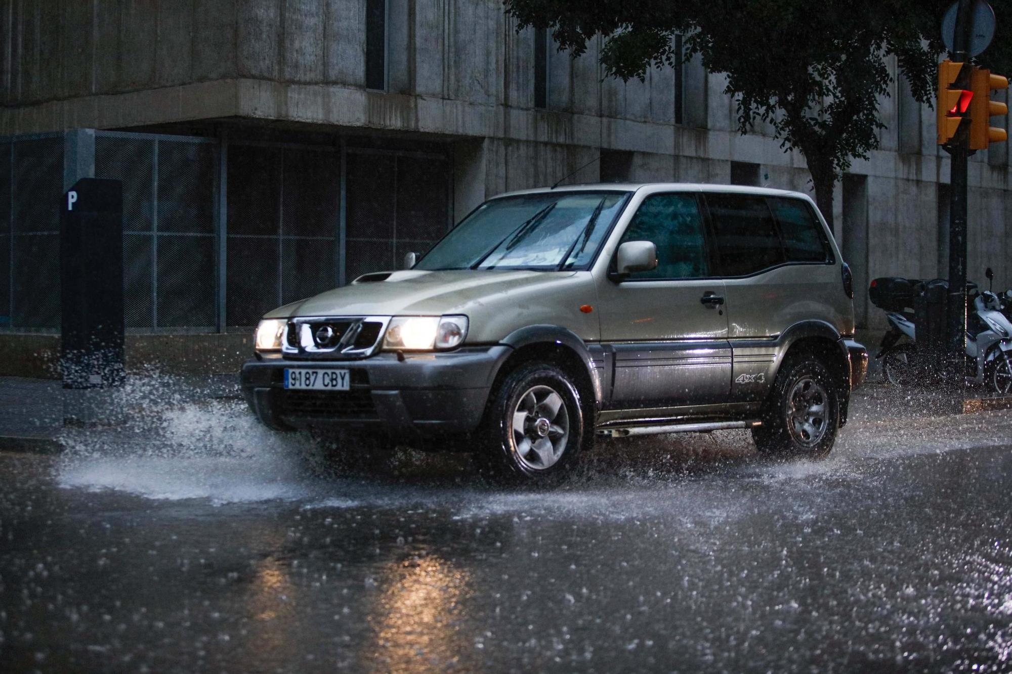 Todas las imágenes de la lluvia en Ibiza