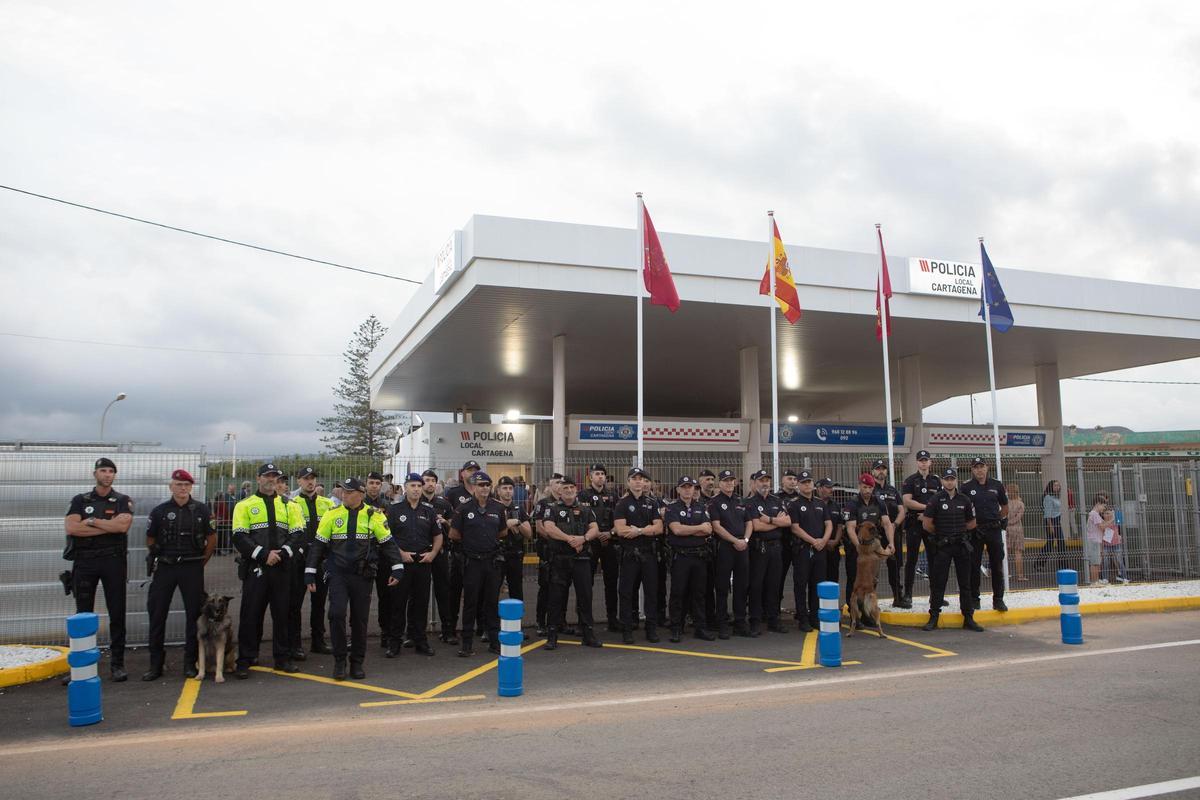 Inaguración del cuartel de Cuesta Blanca en Cartagena
