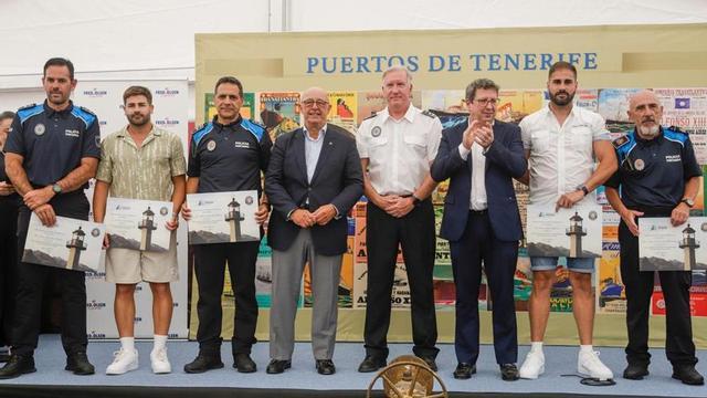 Entrega de reconocimientos a la Policía Portuaria|  |