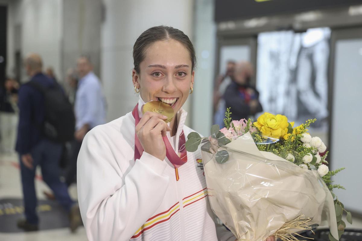 Audrey Pascual, con una de sus medallas, este lunes en Madrid.