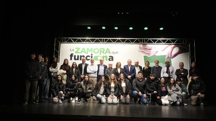 "La Zamora que funciona" es un foro útil e interesante para los jóvenes