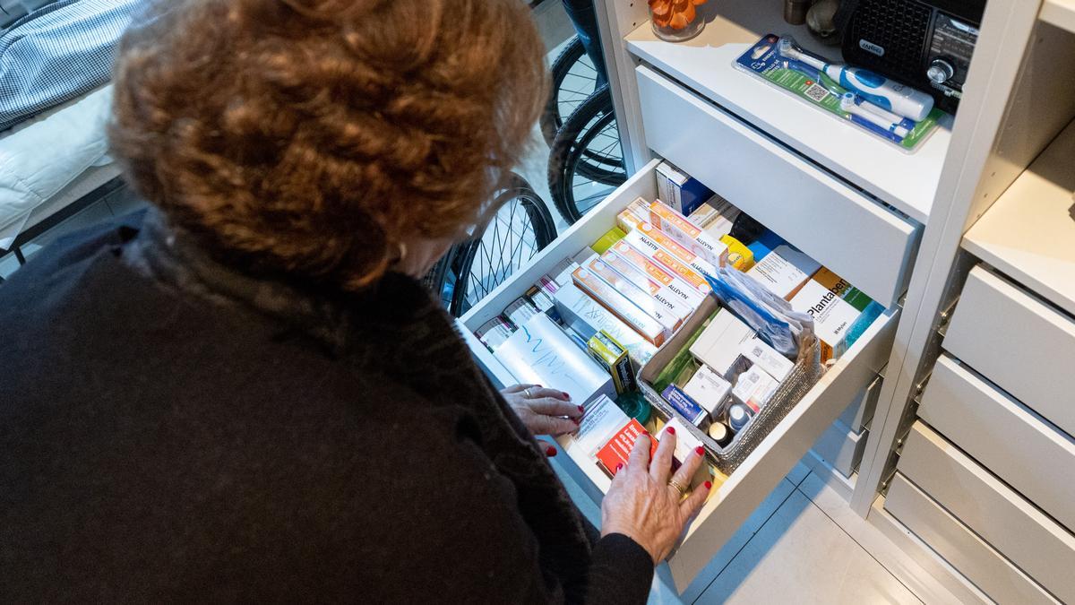 La dona d’un malalt amb demència frontotemporal: «Es va tornar agressiu i ens va deixar en números vermells» La dona d’un malalt amb demència frontotemporal: «Es va tornar agressiu i ens va deixar en números vermells»