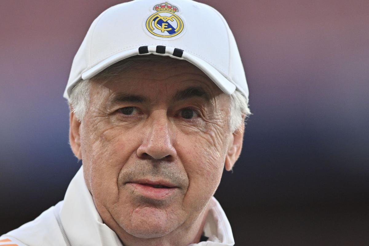 Ancelotti, en el último entrenamiento del Madrid ante el Arsenal