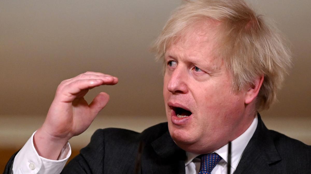 El primer ministro británico, Boris Johnson, en la rueda de prensa que ha ofrecido este viernes.