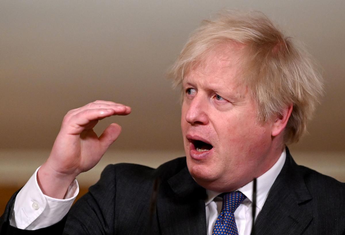 Johnson diu que la variant britànica sembla ser «més mortífera»