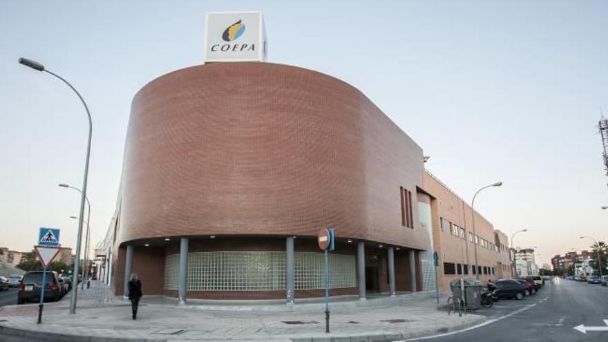 El centro de oficios que posee Coepa en el polígono de Babel, en Alicante.