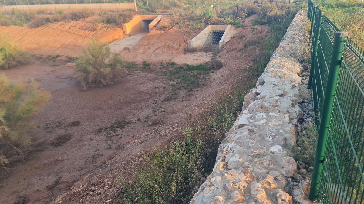 El nuevo colector canalizará las aguas de los tanques de tormentas industrial de Nules hasta el barranco Juan de Mora.