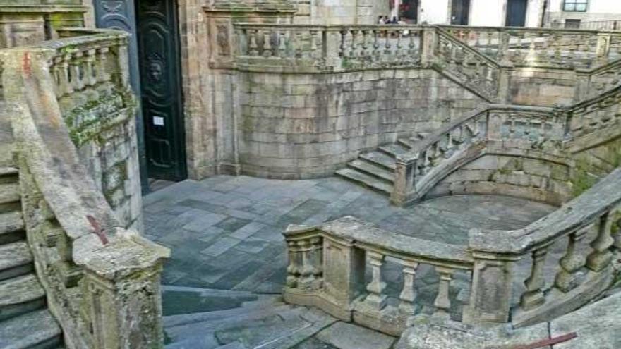 Escalinata de acceso ao mosteiro de San Martiño Pinario, cuxas obras foron dirixidas por un Camiña.