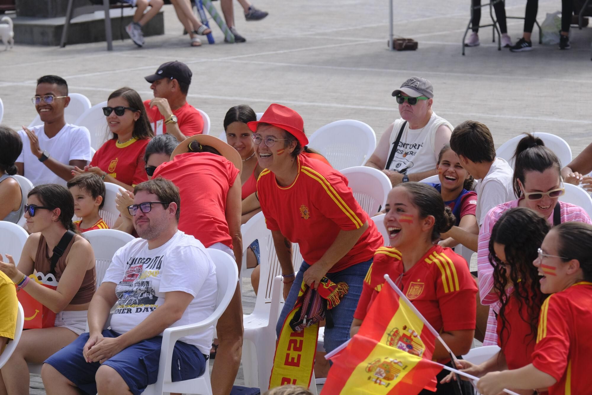 Ambiente de la final de la Eurocopa femenina de fútbol 