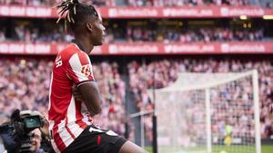 Nico Williams of Athletic Club celebrates after scoring the teams first goal during the LaLiga EA Sports match between Athletic Club and Real Oviedo at San Mames on November 9, 2025, in Bilbao, Spain. AFP7 09/11/2025 ONLY FOR USE IN SPAIN. Ricardo Larreina / AFP7 / Europa Press;2025;SPAIN;SPORT;ZSPORT;SOCCER;ZSOCCER;Athletic Club v Real Oviedo - LaLiga EA Sports