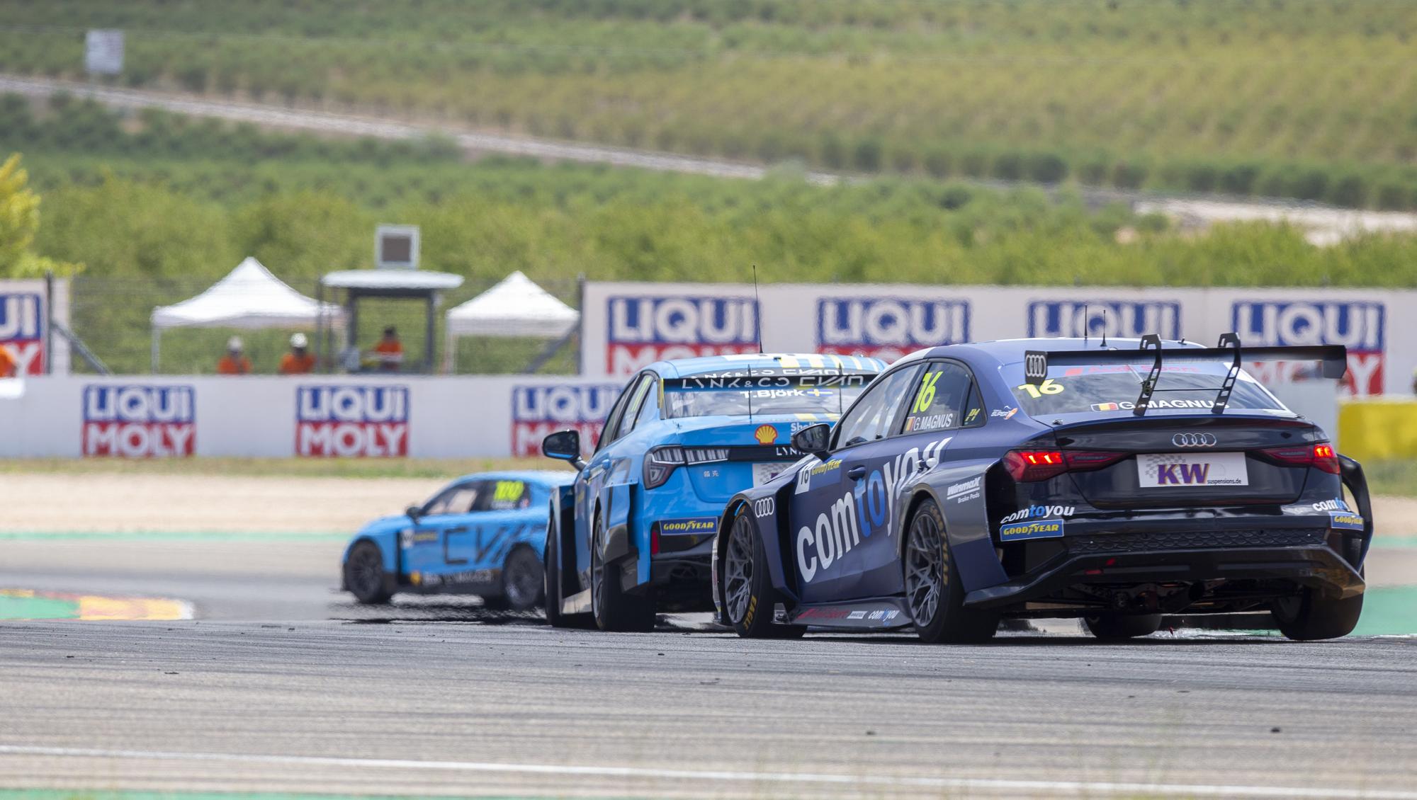 Domingo de carreras en Motorland Aragón con el Mundial de Turismos (WTCR)