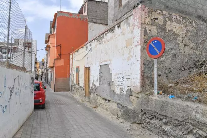 Urbanismo planea el derribo de un centenar de viviendas en los riscos de San Juan y San José