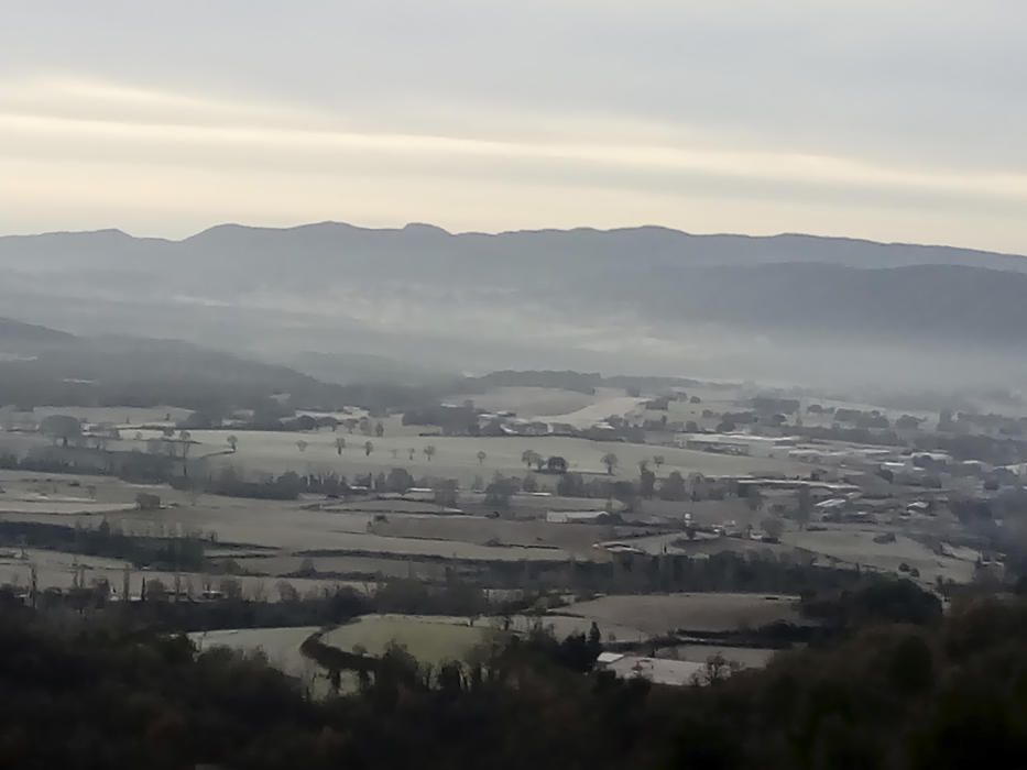 Panoràmica. La plana de Moià oferia un aspecte sobri en un matí d’un gèlid gener.