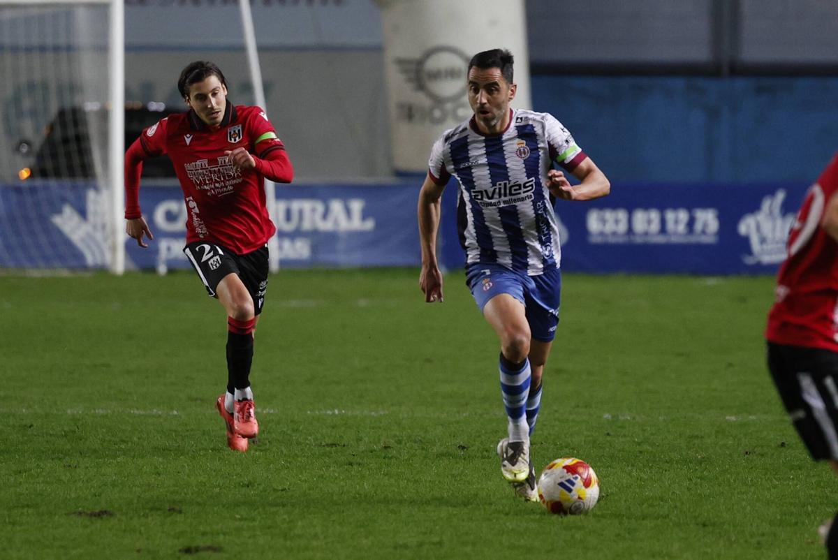 Campabadal, en el último partido del Real Avilés en el Suárez Puerta, contra el Mérida