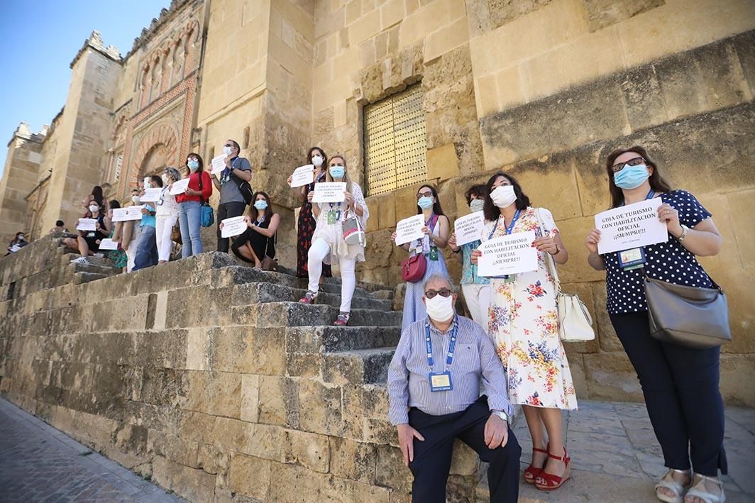 Los guías turísticos lanzan un SOS