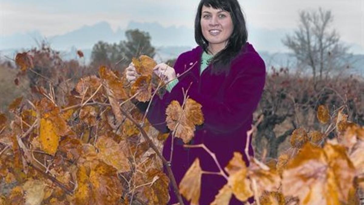 En el territorio 8 La cantante Anna Roig posa en un viñedo de Sant Sadurní.