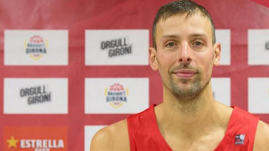 Jordi Trias,con la camiseta del Girona