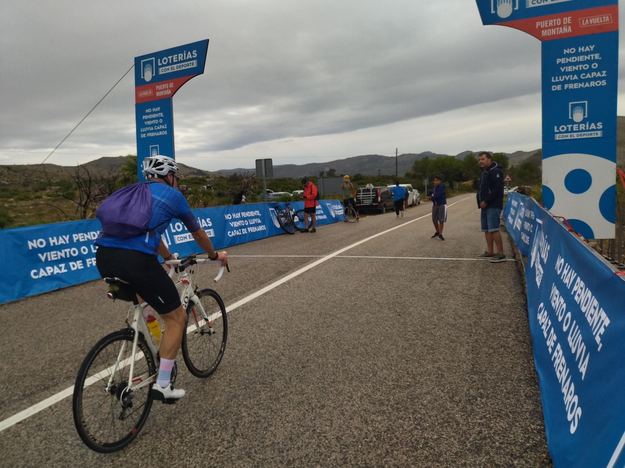 Las imágenes de la Vuelta a España en Dénia y las montañas de la Marina Alta