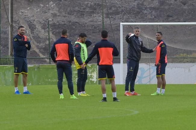 Entrenamiento de la UD Las Palmas en Barranco Seco