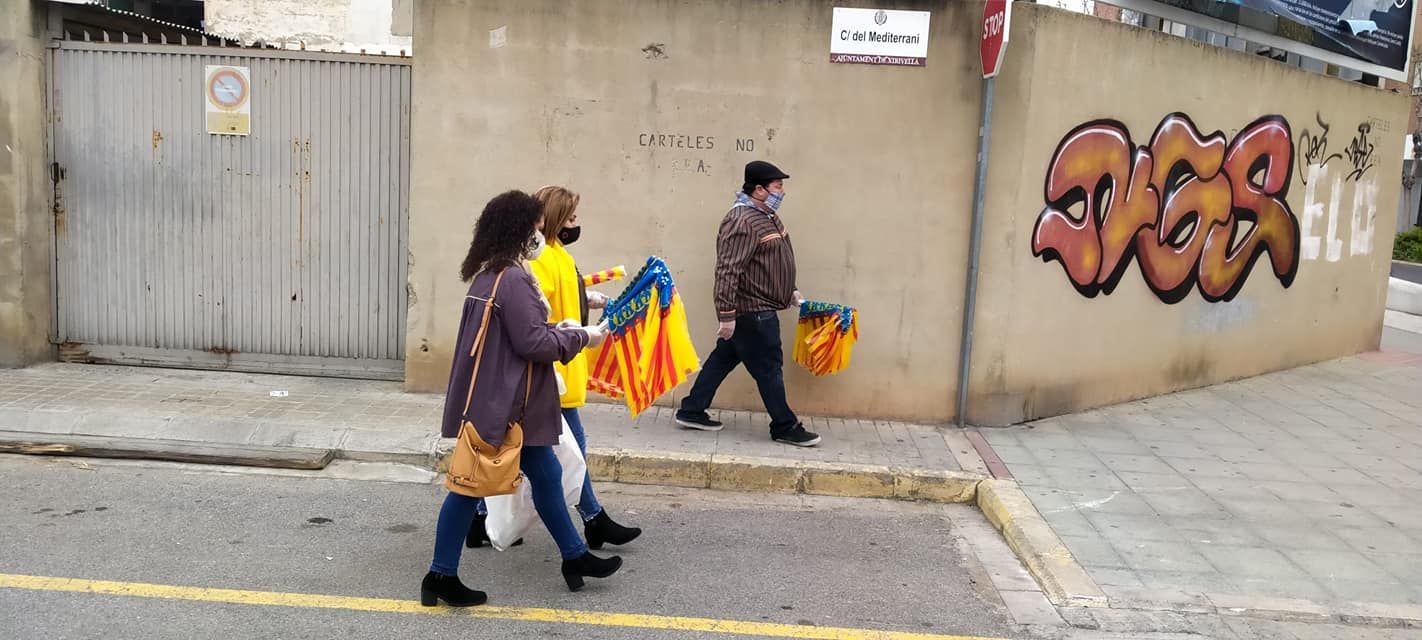 Actividad en la calle y en casa en el fin de semana de  "Prefallas"