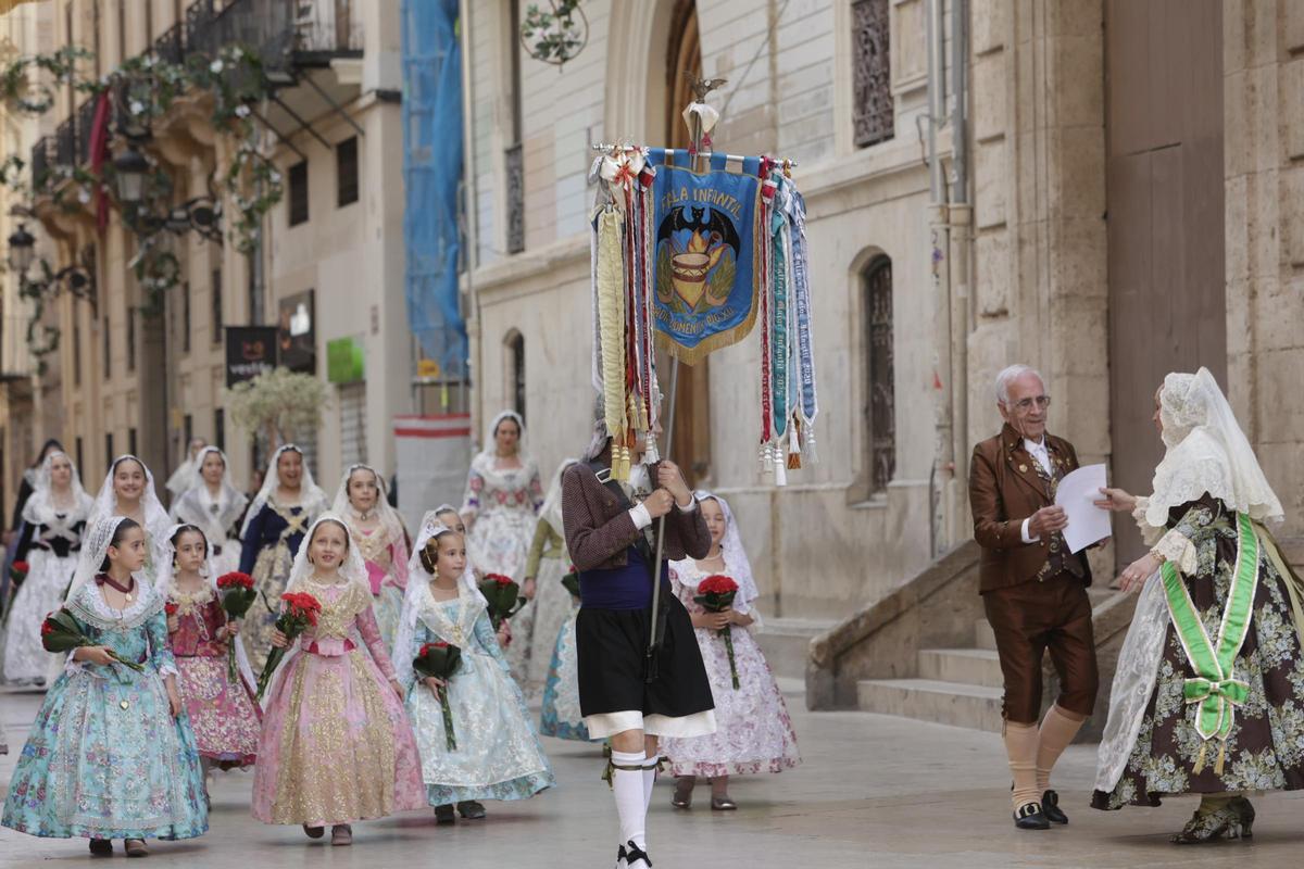 Todas las fotos de la ofrenda del 18 de marzo por la calle San Vicente hasta las 18:30 horas Todas las fotos de la ofrenda del 18 de marzo por la calle San Vicente hasta las 18:30 horas