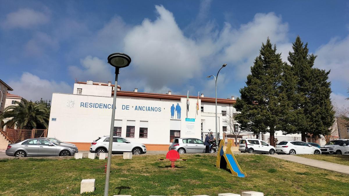 Residencia de Ancianos que depende de la Junta de Extremadura y gestiona el Ayuntamiento de Coria.