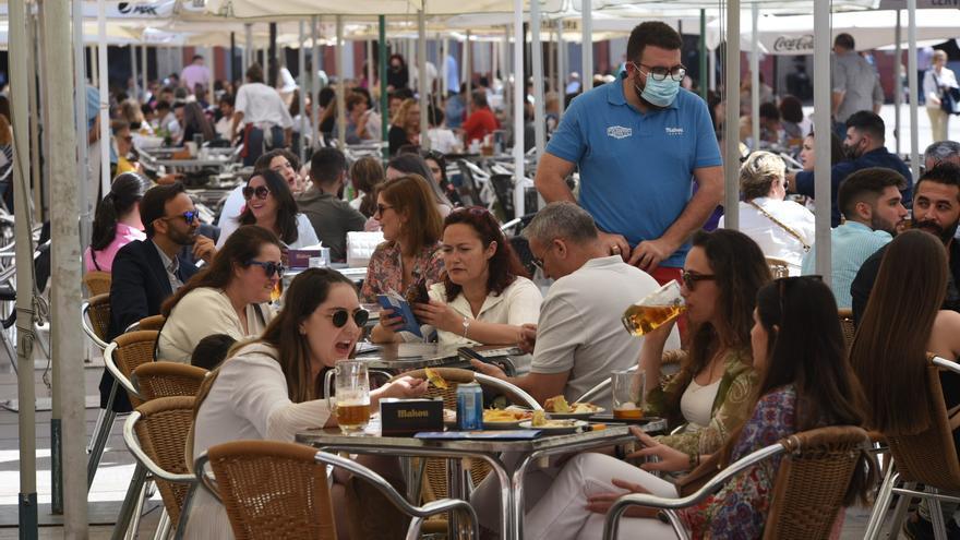 Veladores en la Corredera.