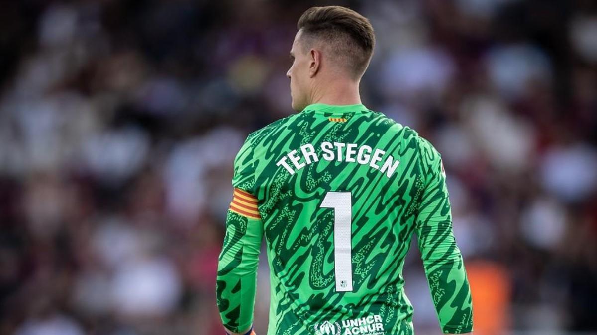 Ter Stegen durante un partido con el Barça la temporada pasada