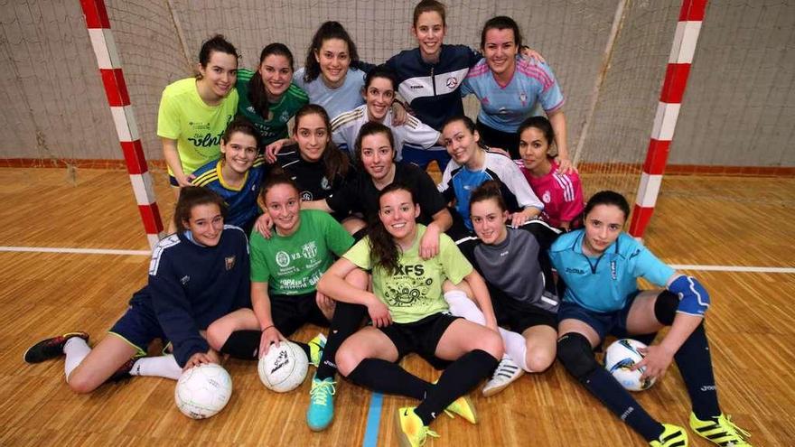 Las jugadoras del Bembrie FS, durante el entrenamiento de ayer. // Marta G. Brea