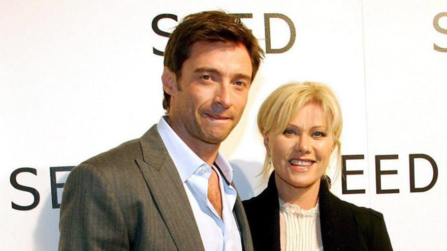 Hugh Jackman, junto a su esposa.