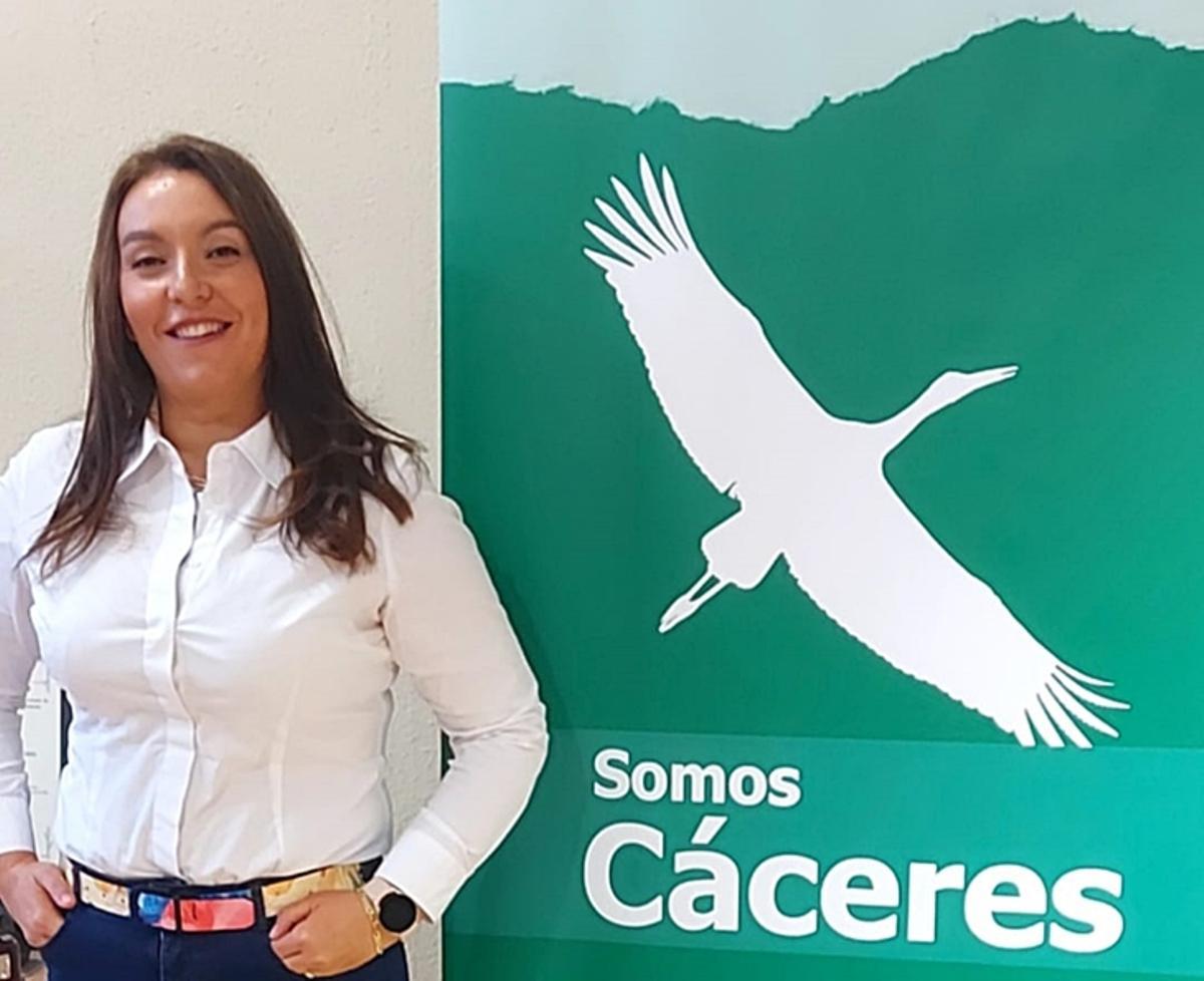 La portavoz de Somos Cáceres, Raquel Iglesias.