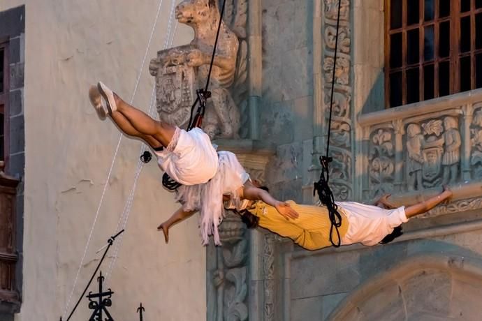 'Los Amantes del  Cielo', de Temudas Fest, en la Plaza del Pilar Nuevo