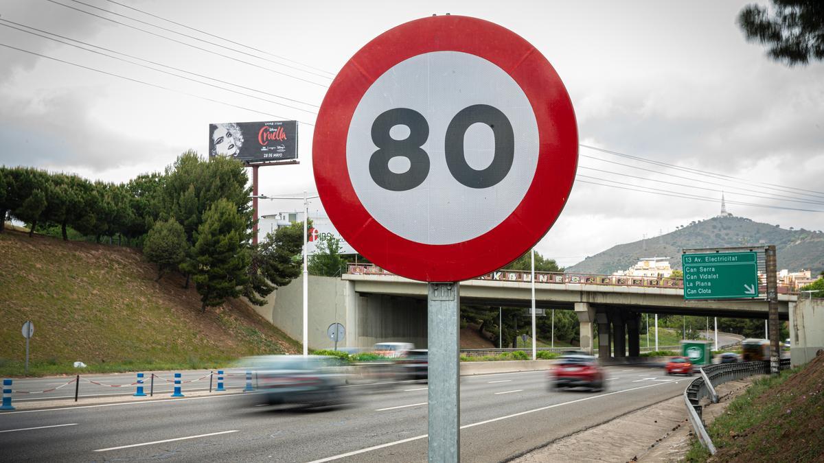 80 kilómetros por hora, la limitación reservada para buena parte del recorrido de la Ronda de Dalt (foto) y la Ronda Litoral