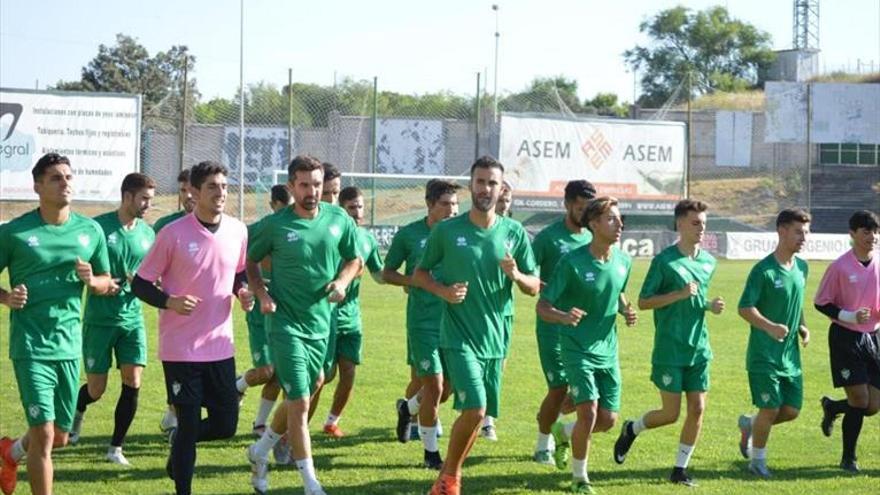 El Cacereño del centenario inicia el camino rumbo a la Segunda B