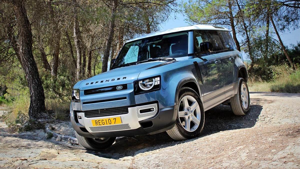 Land Rover Defender 2021