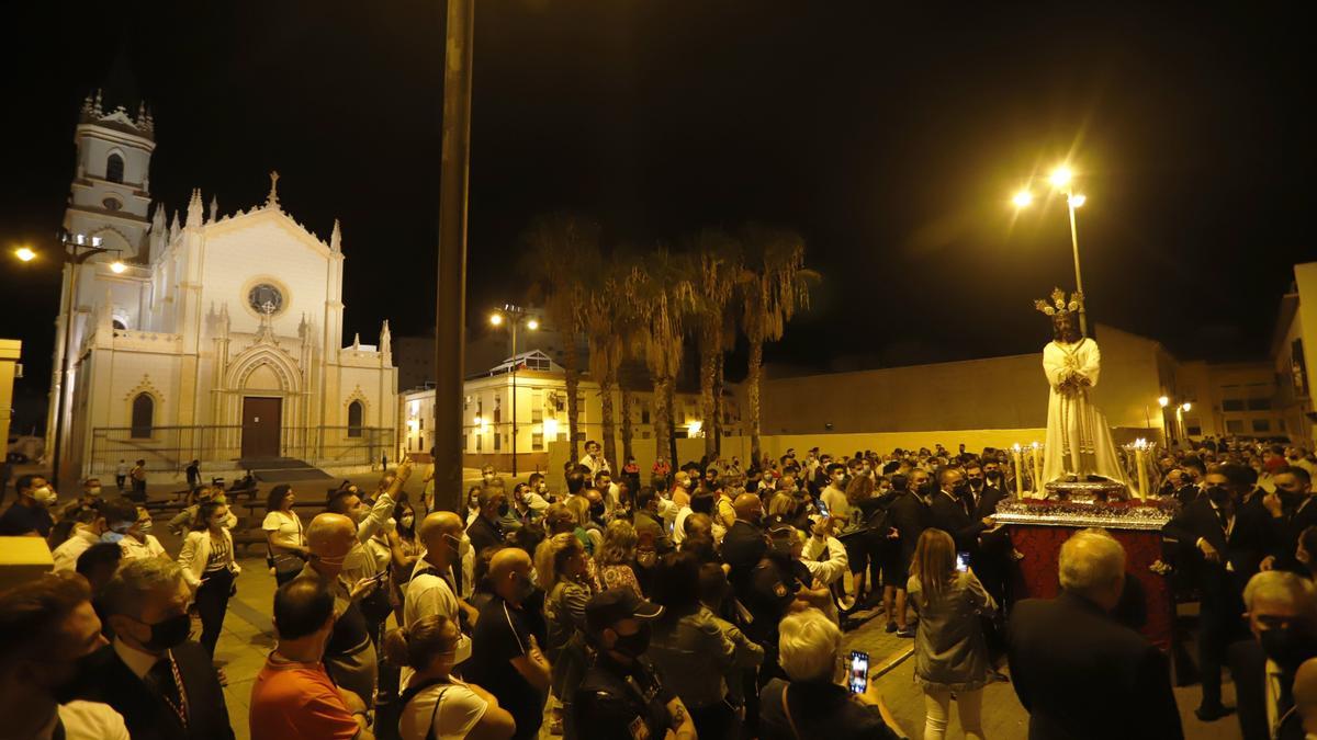 Madrugada de traslados para la veneración 'El Verbo Encarnado' en la Catedral