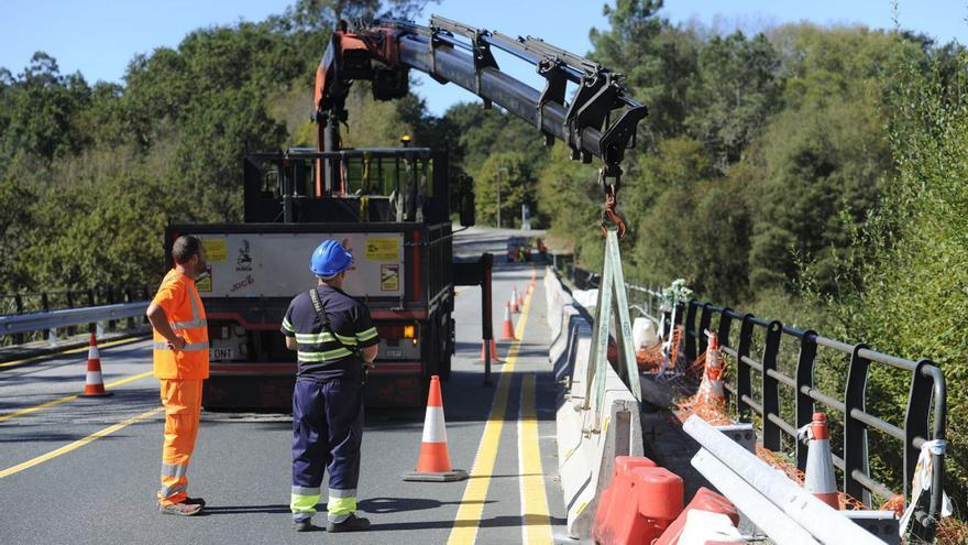 Arranca la reforma del puente de Pedre nueve meses después del trágico accidente