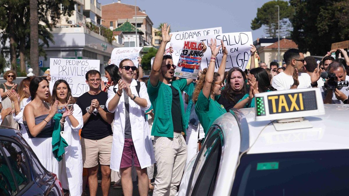 MLG 13-06-2025.-Concentración de médicos contra el borrador del Estatuto Marco del Ministerio de Sanidad, motivo por el que están convocados a la huelga nacional en esta jornada.