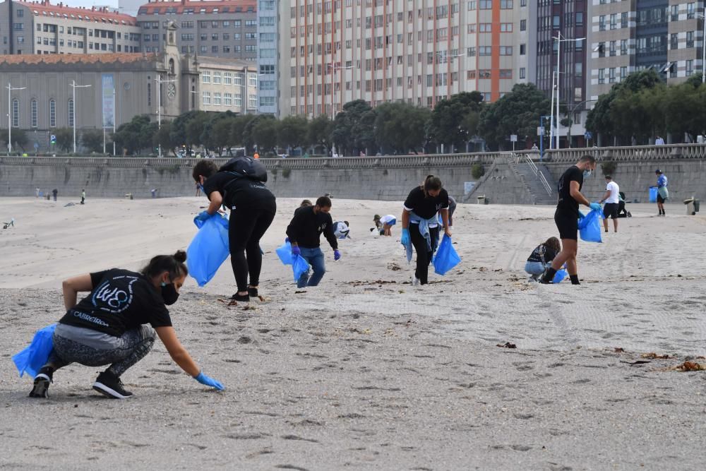 Limpieza de playas de voluntarios de Mar de Fábula