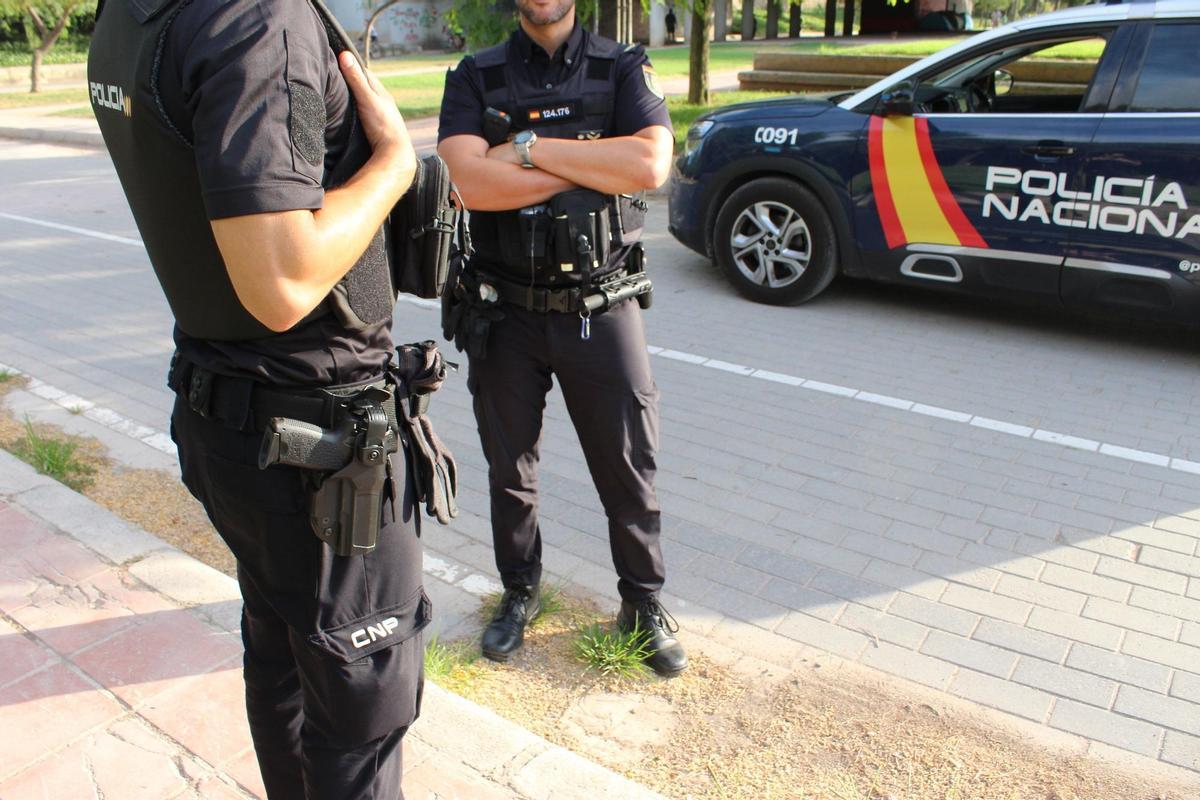 Aparecen muertos tres miembros de una misma familia en el incendio de dos viviendas en Valladolid