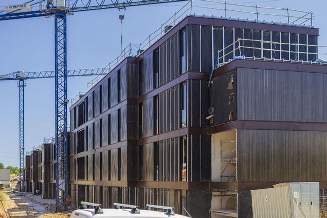 Obres a La Parada, l'edifici més singular de Manresa des de fa dècades