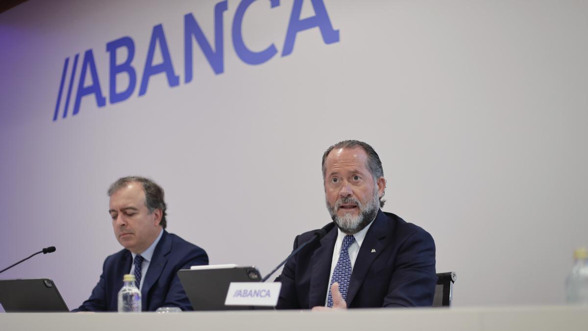 Juan Carlos Escotet, esta mañana en la presentación de resultados en Santiago.