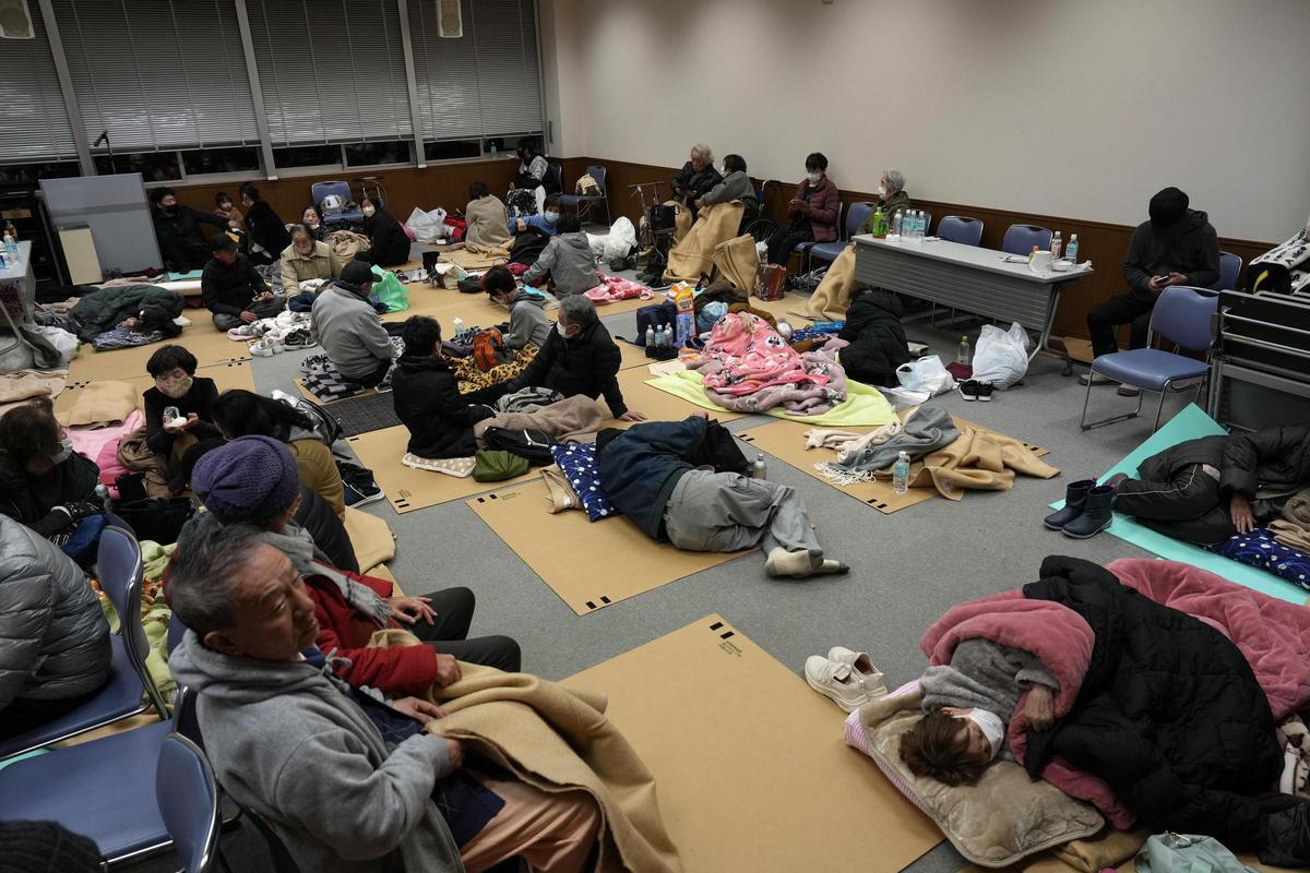 48 muertos y 46.000 evacuados tras el terremoto en Japón